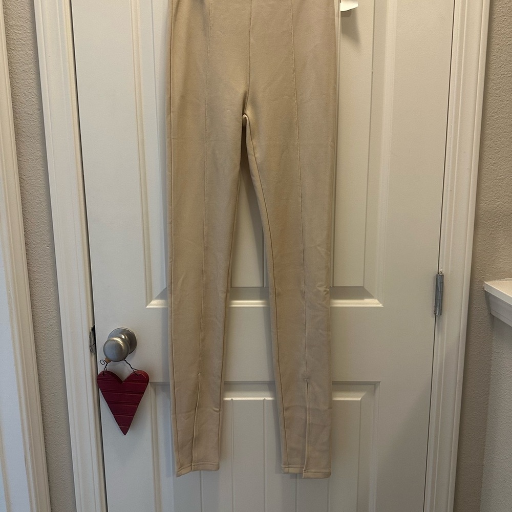 Adika Cream High-Waisted Leggings